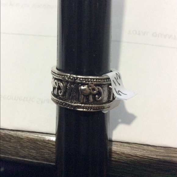 Rings - Picture 16 of 16